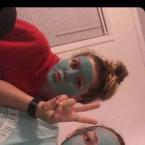 Meet your Posher, Karly